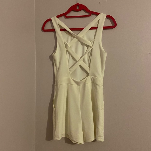 White Romper With Strappy Back - Picture 2 of 2